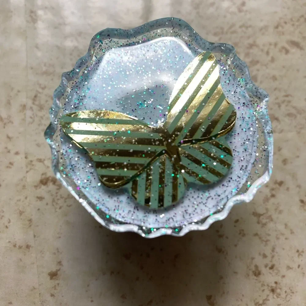 Striped butterfly on white phone grip
